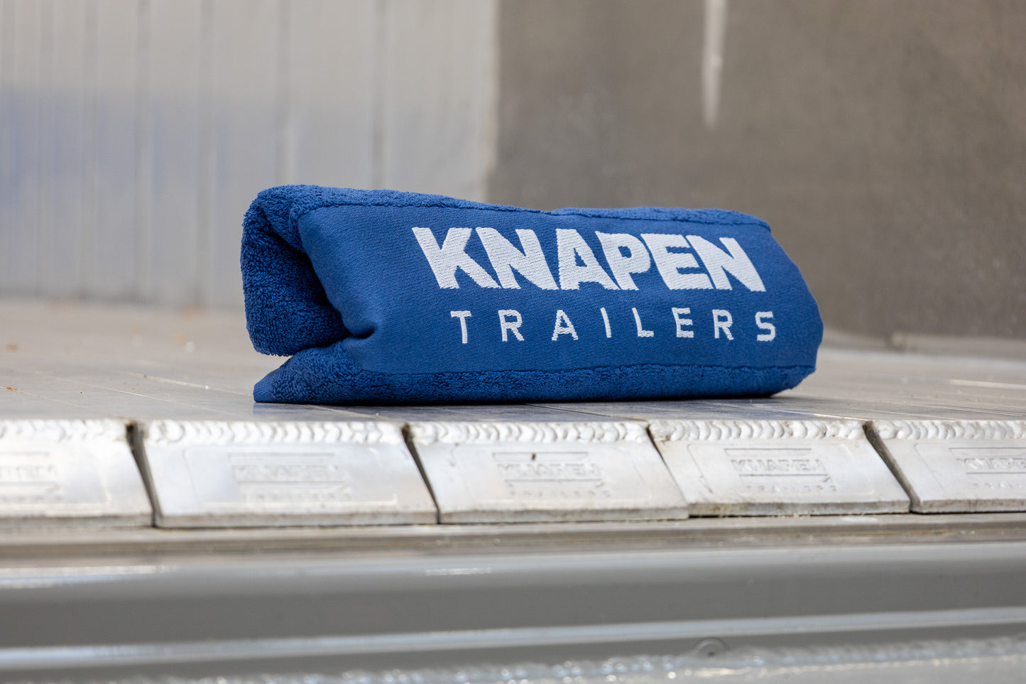 Knapen Towel