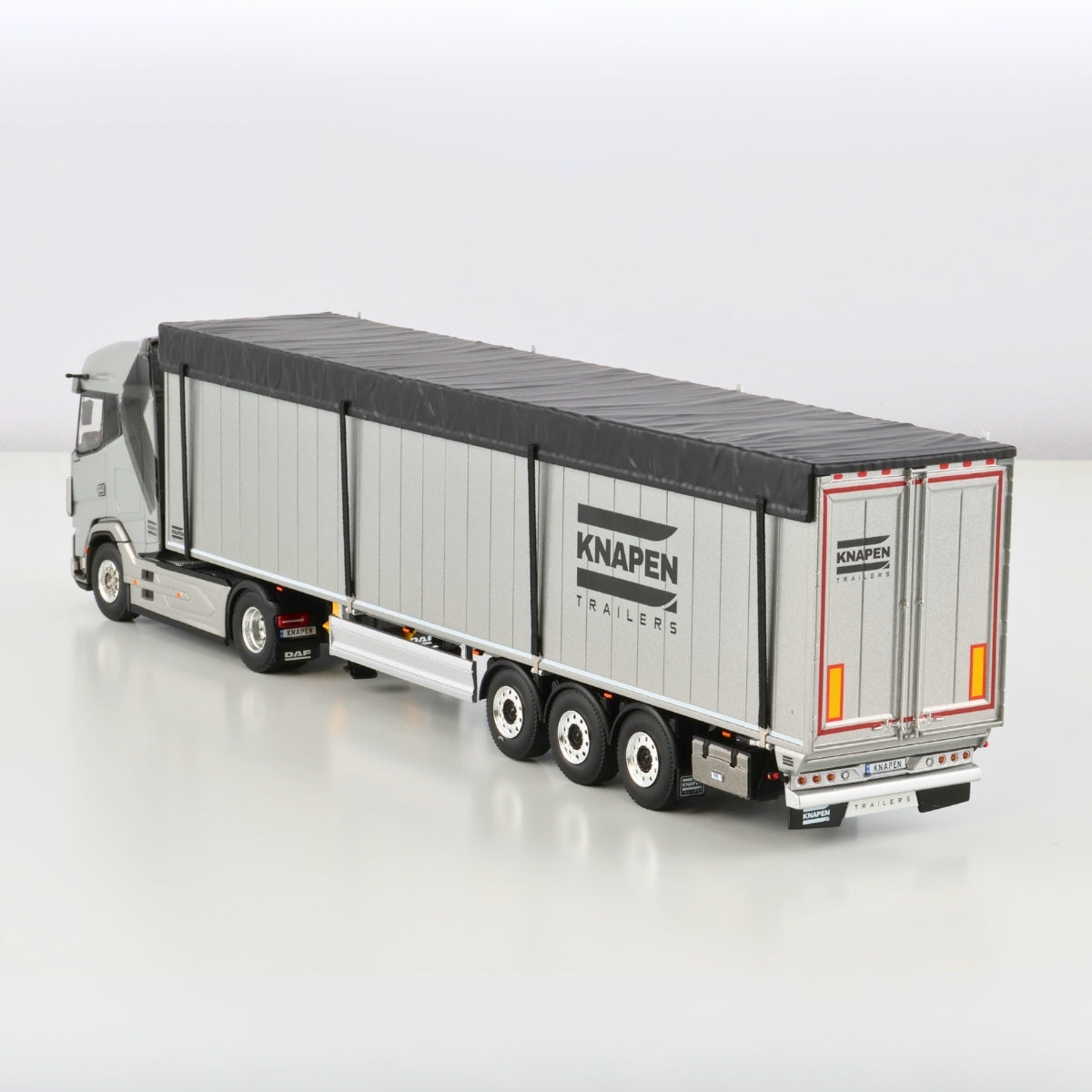 Knapen 1:50 Limited Edition scale model